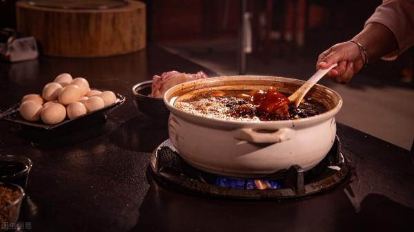 廣東名菜豬腳姜這樣做，豬腳軟糯Q彈，姜不辣口