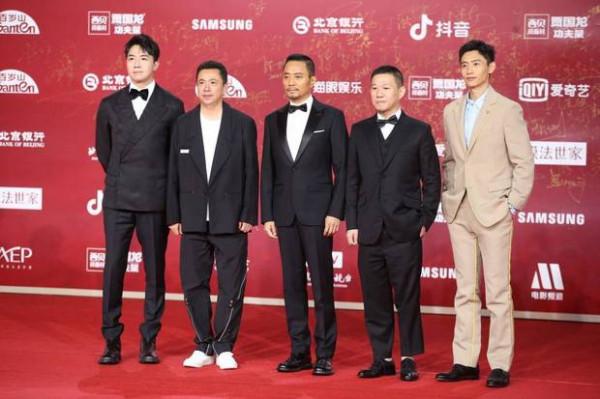 第11屆北影節開幕紅毯星光熠熠！鞏俐佟麗婭baby大秀好身材