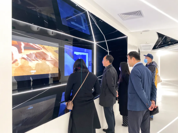 北研航遙團隊前往騰訊工業網際網路粵港澳大灣區體驗中心參觀交流