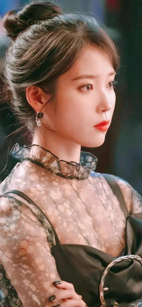 全屏桌布——李智恩（IU）