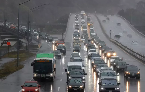加州網友：終於等到下雨啦！乾旱的加州，一次性被罕見“炸彈氣旋”澆透了