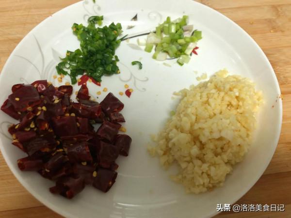 冬天就饞這菜，4種食材煮一鍋，麻辣鮮香，香辣開胃，太過癮了