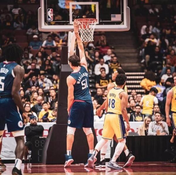 籃球歷史上7位“站著扣籃”的球員 籃球歷史上7位“站著扣籃”的球員