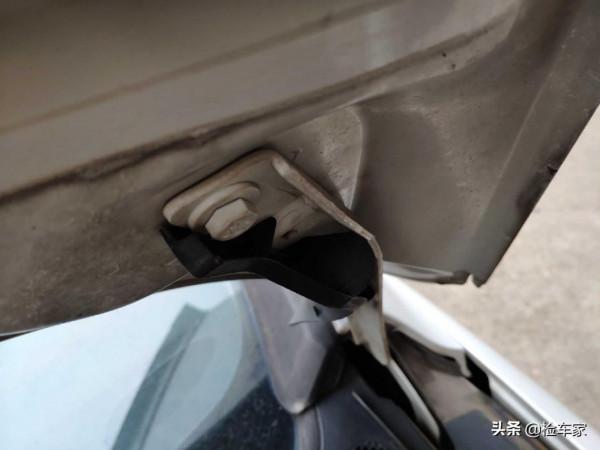 新車11萬的標緻308開六年只賣兩萬多,換下裙邊掉價這麼快? 新車11萬的標緻308開六年只賣兩萬多,換下裙邊掉價這麼快?