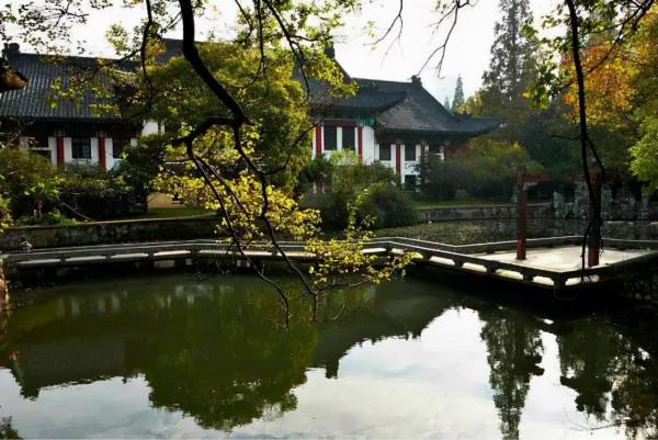 遇到別人借書,會怎麼回覆呢?聽完這個故事,你不得不服 遇到別人借書,會怎麼回覆呢?聽完這個故事,你不得不服