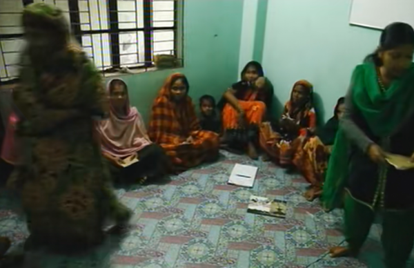 童工成災的孟加拉,孩子會走路就要幹活,沒有夢想只為生存 童工成災的孟加拉,孩子會走路就要幹活,沒有夢想只為生存