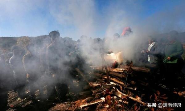 “女婿莫上墳,上墳辱先人”怎麼女婿不能上墳?有什麼忌諱? “女婿莫上墳,上墳辱先人”怎麼女婿不能上墳?有什麼忌諱?