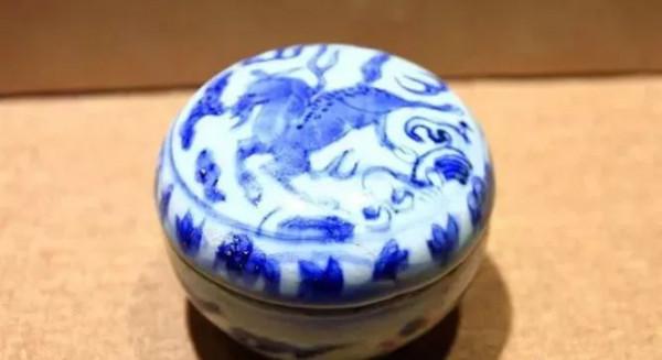 歷代仿古瓷的由來及發展