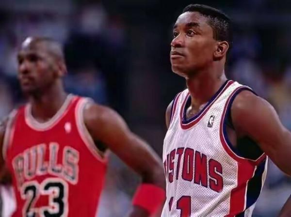 微笑刺客：籃網沒有歐文不可能奪冠。媒體編造交易歐文的謠言