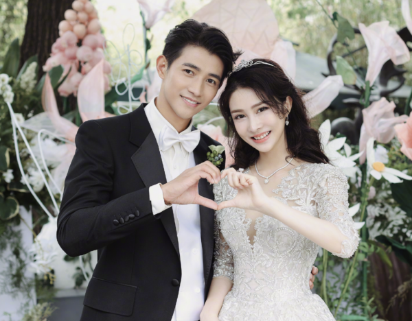2021年娛樂圈8場唯美婚禮：俊男靚女羨煞旁人，兩對新人奉女成婚