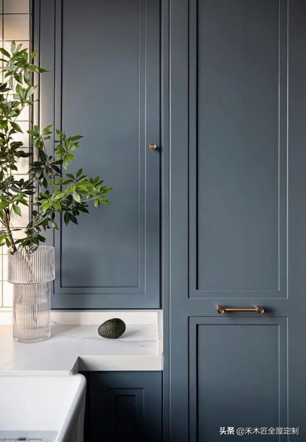 135㎡大兩居，現代簡約帶點輕復古，清新自然，格調不一般