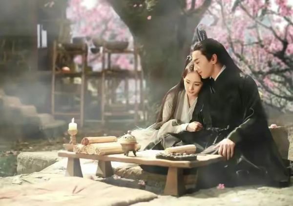 2022年古裝大佬都來了，熱巴兩部 楊紫劉亦菲各一部，你期待哪部？