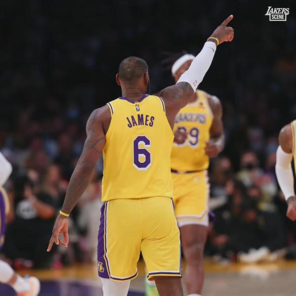 熱刺11人新冠陽性,無奈申請推遲聯賽 熱刺11人新冠陽性,無奈申請推遲聯賽