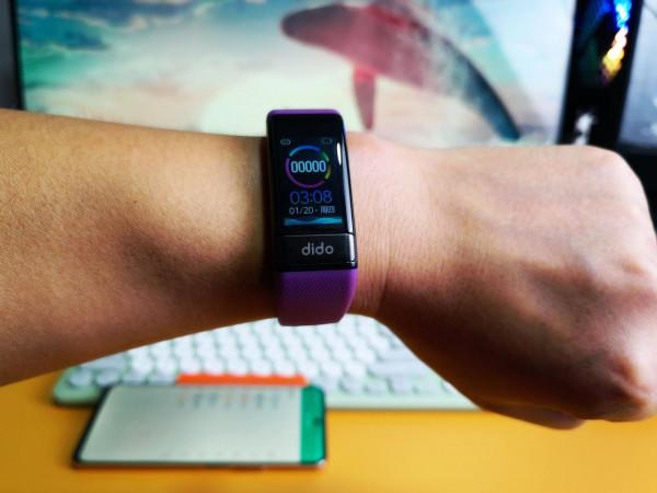 比起華為，我更願意選擇dido Y1，價效比高，血壓測量精準