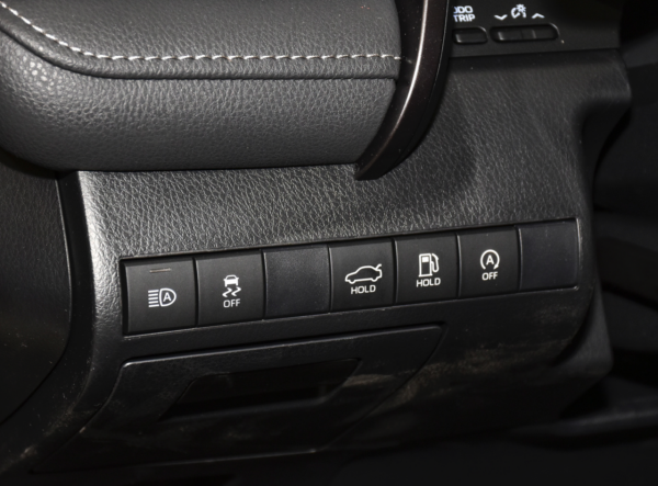 閒聊豐田凱美瑞,新車頻現的今天,它還值得買嗎? 閒聊豐田凱美瑞,新車頻現的今天,它還值得買嗎?