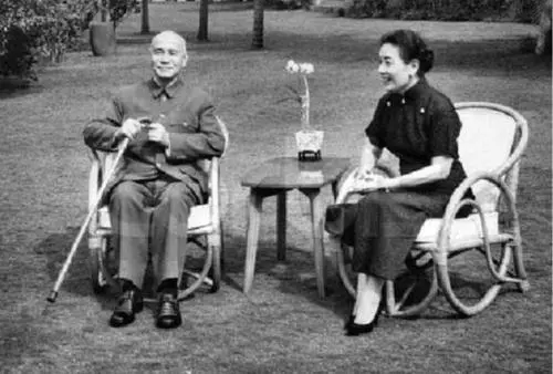 “國粉”“蔣粉”吹捧國民黨,有的是無知,有的則是別有用心 “國粉”“蔣粉”吹捧國民黨,有的是無知,有的則是別有用心