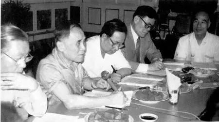 他是富二代資本家,死後卻享國葬待遇,為何? 他是富二代資本家,死後卻享國葬待遇,為何?