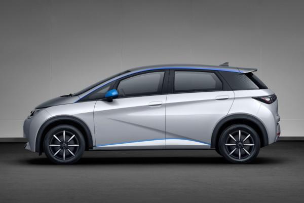 國產轎車，由弱變強