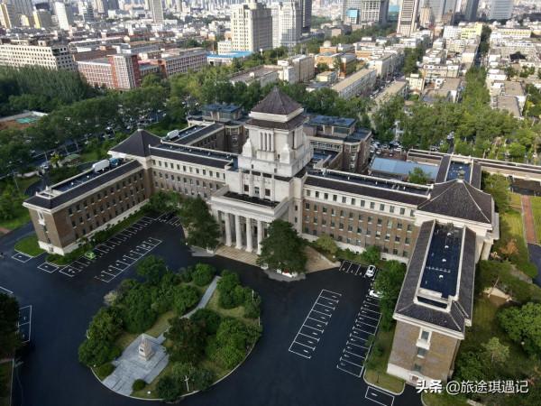 一年出門10個月縱橫30000公里，倆人一車要花多少錢？你能猜到嗎