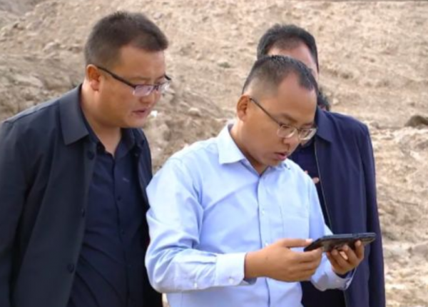 寒門難出貴子？32歲清華學霸任職縣長，父母均是普通本分的農民