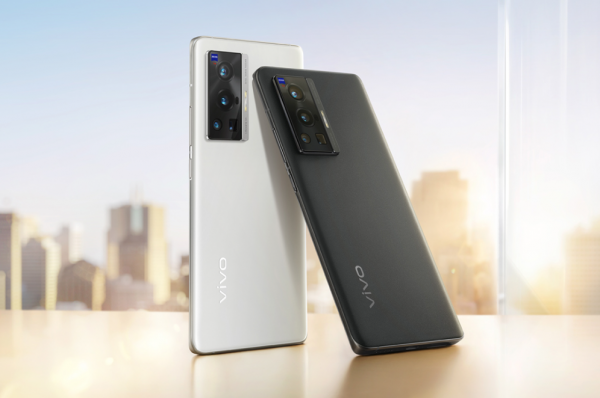 vivo新機亮相，7英寸大螢幕&plus;80W&plus;5000毫安，同樣頂級4nm處理器