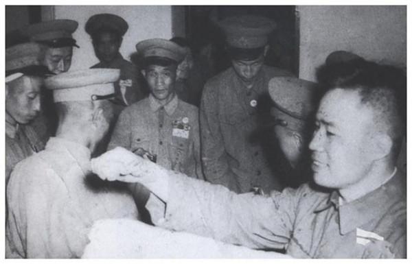 特赦訊息傳來，國民黨戰犯反應如何？王耀武一夜上了六七次廁所