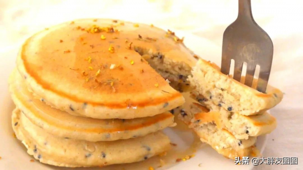 不要烤箱，不用揉麵，自制桂花芝麻熱鬆餅，香味絕了