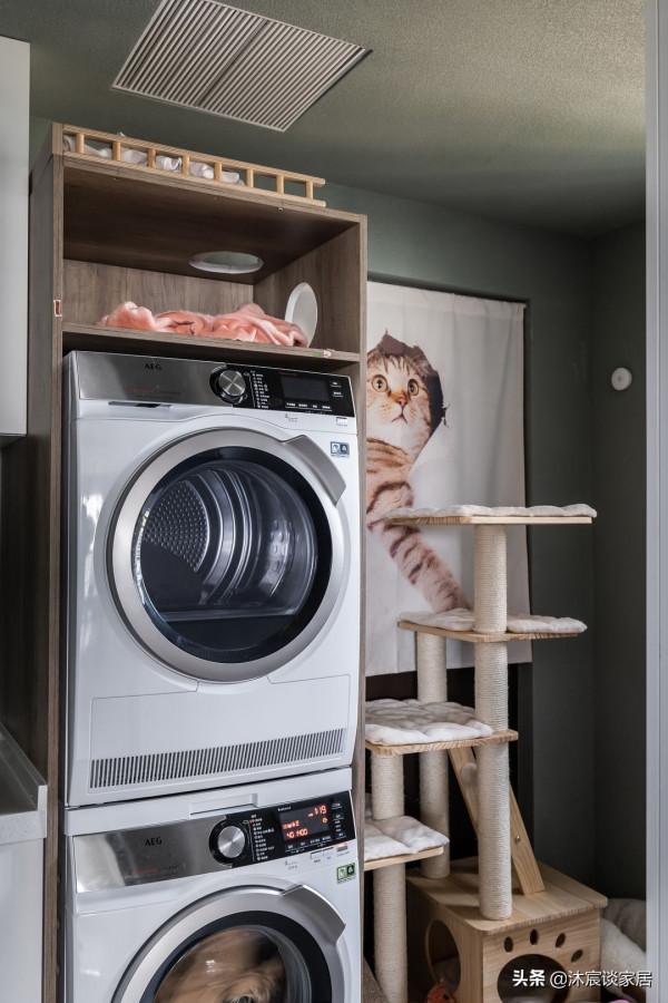 客餐廳連在一起怎麼裝？來學她家，輕鬆裝出高階感，室內簡潔明亮