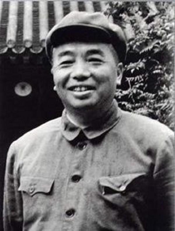 河南一位清潔工被彭德懷邀到北京，毛主席感嘆：沒想到你還活著