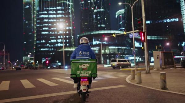釋出即時配送SaaS“達達智配”：達達在追，美團在跑