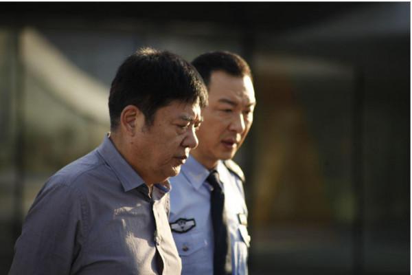 2段婚姻2個孩子,2婚娶小20歲嬌妻,“鄭一民”張潮的豔福不淺 2段婚姻2個孩子,2婚娶小20歲嬌妻,“鄭一民”張潮的豔福不淺