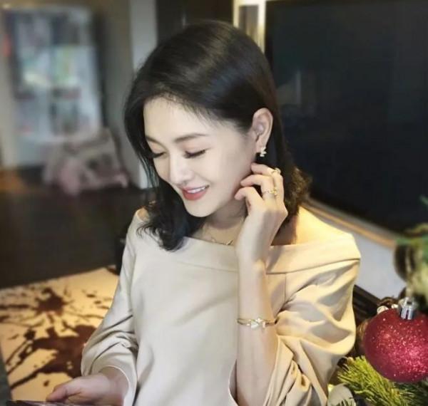 大S汪小菲離婚，她令人羨慕的是20年不變的少女感