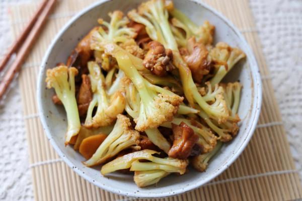 天氣越來越冷，多吃這道菜，清脆爽口好吃下飯，一年四季都適合做