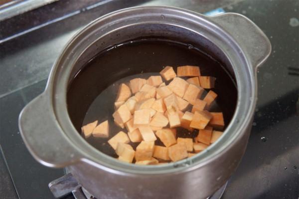 大冷天,聰明人常用“3紅1黃”煮粥,堅持早餐喝一碗,暖和過寒冬 大冷天,聰明人常用“3紅1黃”煮粥,堅持早餐喝一碗,暖和過寒冬