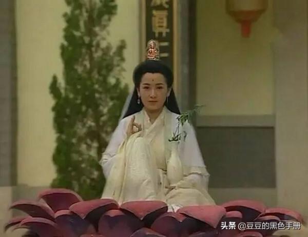 19版觀音對比：有的像過家家，有的像鬼片，有的讓觀眾合十跪拜