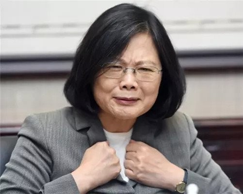 秀F-16V、演巷戰、亮&OpenCurlyDoubleQuote;航母殺手&rdquo;，臺軍年前頻&OpenCurlyDoubleQuote;衝業績&rdquo;有啥用？