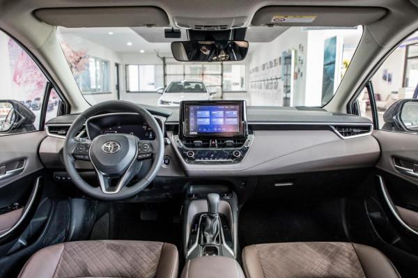 左右為難|15萬預算,豐田亞洲獅對比大眾速騰 左右為難|15萬預算,豐田亞洲獅對比大眾速騰