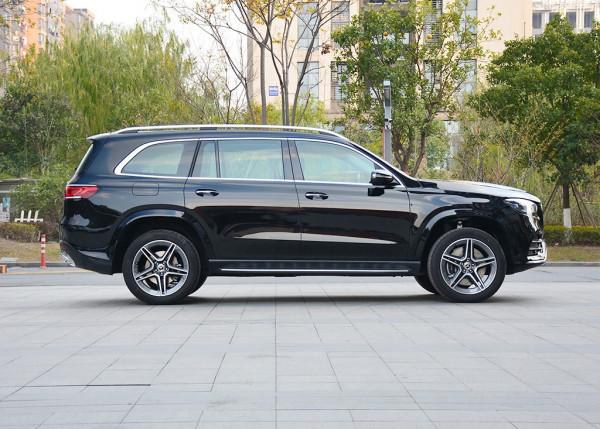 自駕出遊遇暴雨?不要慌!擁有一輛SUV最保險 3款全尺寸7座SUV推薦 自駕出遊遇暴雨?不要慌!擁有一輛SUV最保險 3款全尺寸7座SUV推薦