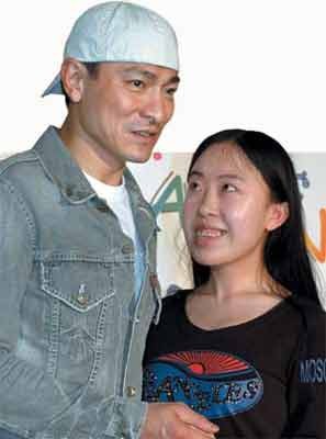 14年過去了,那個為追星逼父跳海的楊麗娟,如今過得怎樣? 14年過去了,那個為追星逼父跳海的楊麗娟,如今過得怎樣?