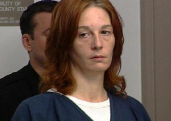 2005年，美國富豪離奇死亡，死前喝下防凍液，杯子上卻未留下指紋