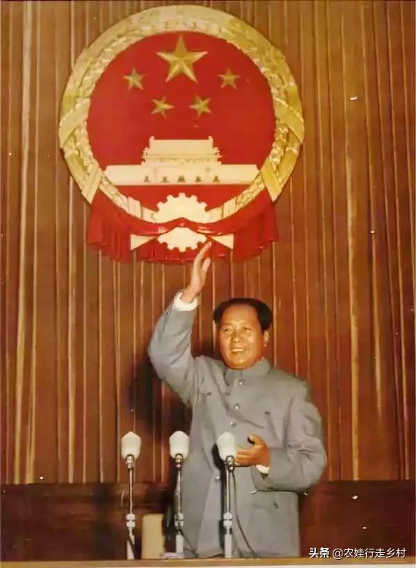 太陽最紅，毛主席最親