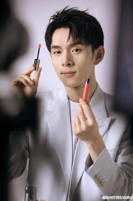 #omg李佳琦學歷假?# #omg李佳琦學歷假?#