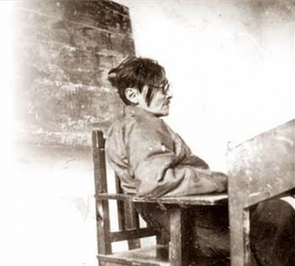 民國第一狂人劉文典,蔣介石打他兩耳光,他一腳踢在老蔣的肚子上 民國第一狂人劉文典,蔣介石打他兩耳光,他一腳踢在老蔣的肚子上