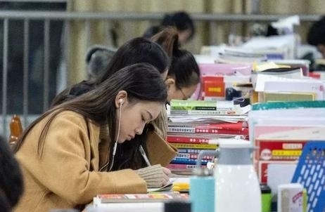 切勿盲目刷題浪費時間，“考研真題”作用重大，可助考生成功上岸