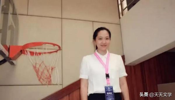 賽場姚明和王治郅身後的男人朱芳雨：年輕時，錯是真的愛也是真的