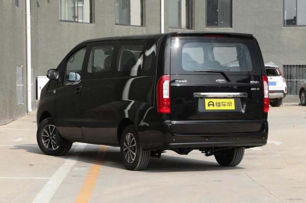 想買10萬以內側滑門MPV，可以看看瑞風M3，空間大、底盤高、省油