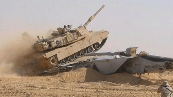 伊國總統為何下令把戰機埋進沙子裡當“古董”? 伊國總統為何下令把戰機埋進沙子裡當“古董”?