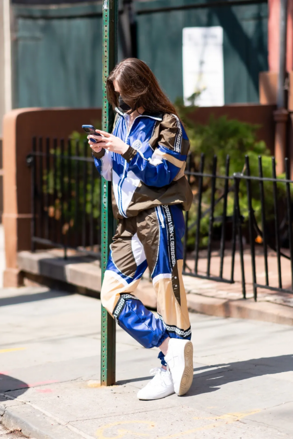 全世界《魷魚遊戲》的粉絲,靠衣服相認了 全世界《魷魚遊戲》的粉絲,靠衣服相認了