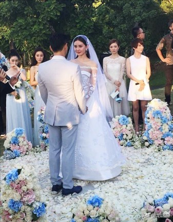 11對明星夫妻的奢華婚禮,最高花費7億,最低也有400萬 11對明星夫妻的奢華婚禮,最高花費7億,最低也有400萬