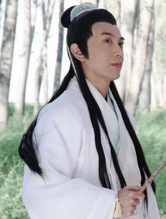 張耳陳餘斷訊息，智罷身中更無事，堯舜當之亦禪禹